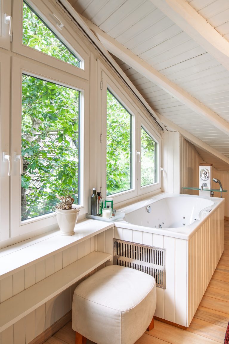 Immobilienangebot - Stade - Alle - Wohnen im Grünen: Architektur und Natur perfekt vereint!