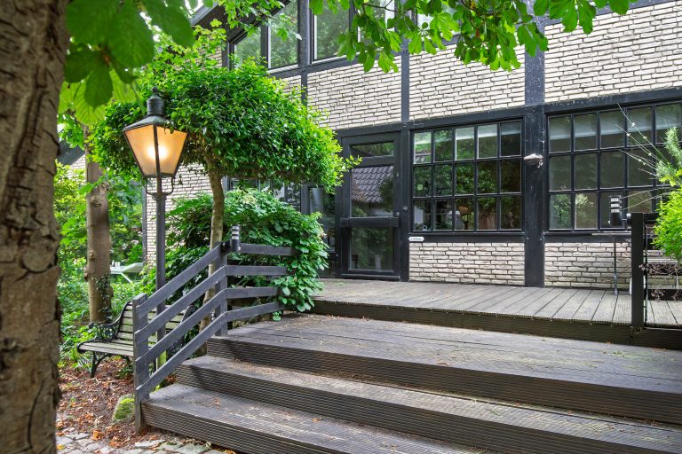 Immobilienangebot - Stade - Alle - Wohnen im Grünen: Architektur und Natur perfekt vereint!