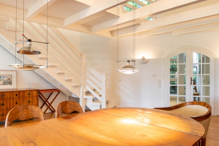 Immobilienangebot - Stade - Alle - Wohnen im Grünen: Architektur und Natur perfekt vereint!