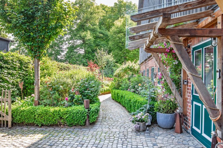 Immobilienangebot - Boren - Alle - Bullerbü an der Schlei… Ferienidyll mit drei Wohneinheiten als Kapitalanlage oder privat