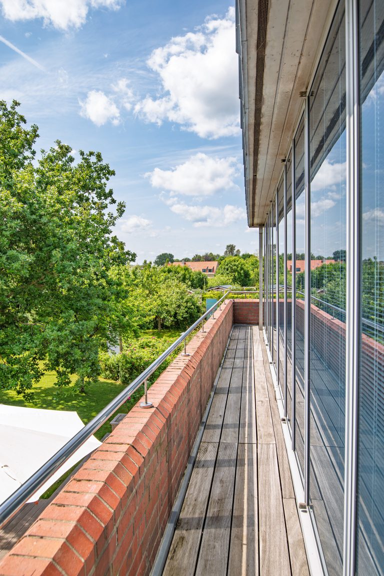 Immobilienangebot - Kappeln - Alle - Reduktion auf das Wesentliche - Architektenhaus mit Schleiblick!