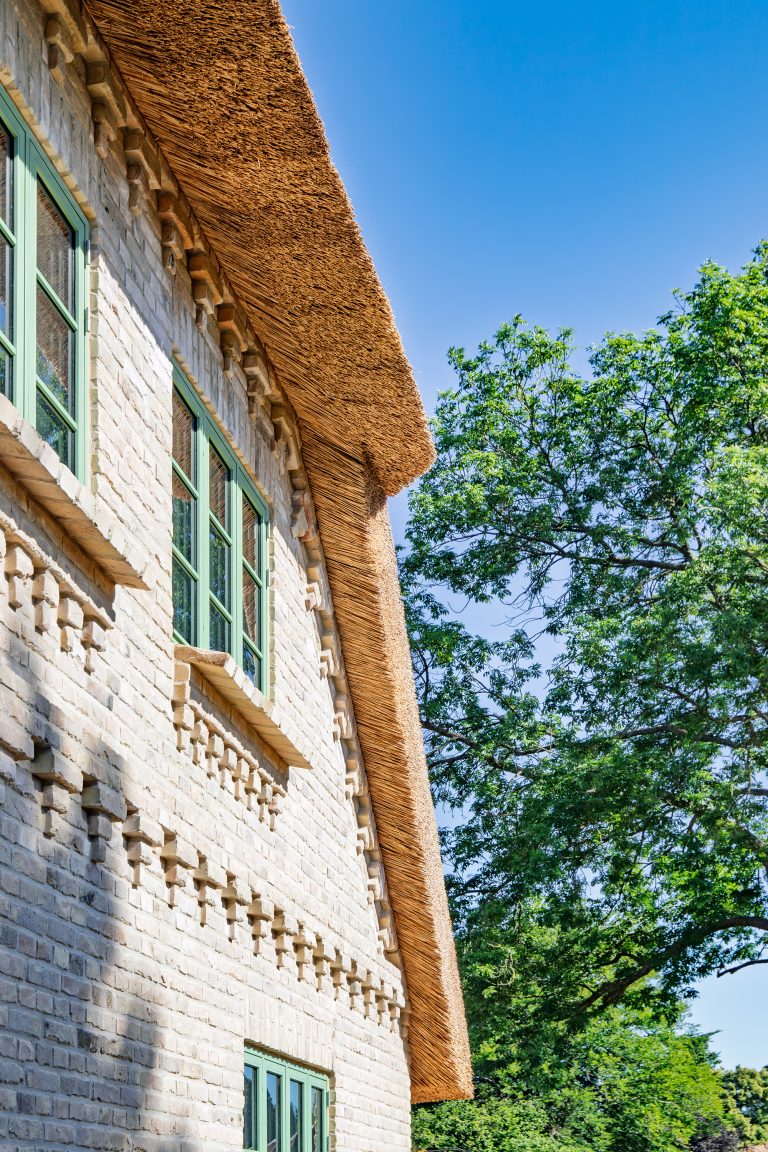 Immobilienangebot - Owschlag - Alle - Reet-Neubau der besonderen Art auf großem Grundstück