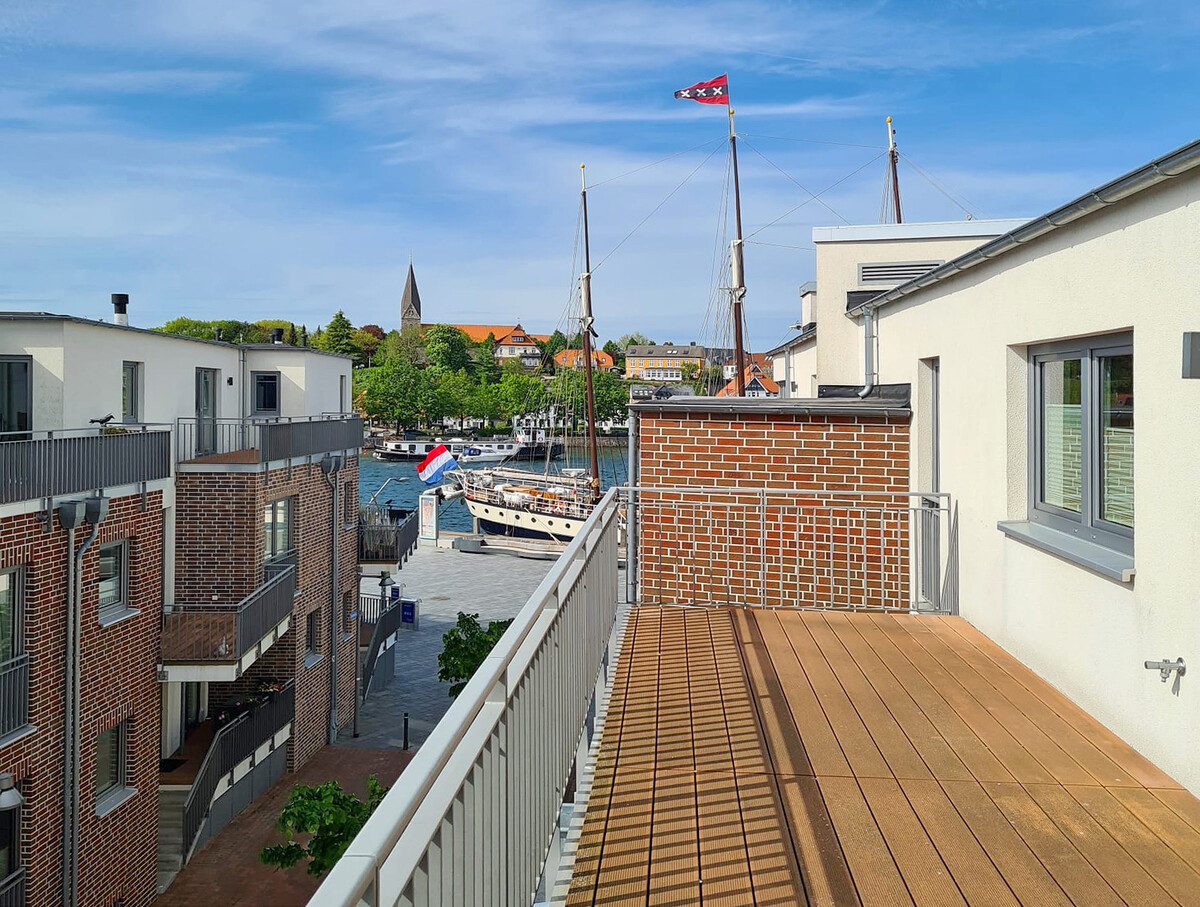 Immobilienangebot - Eckernförde - Alle - Traumhafte Penthousewohnung mit Hafenblick in Eckernförde