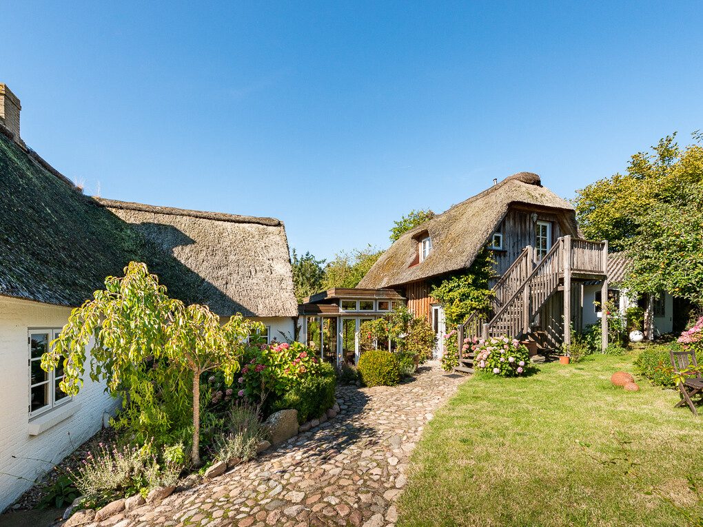 Immobilienangebot - Holzdorf - Alle - Raum und Stil unter Reet in schönster Naturlage zwischen Schlei und Ostsee