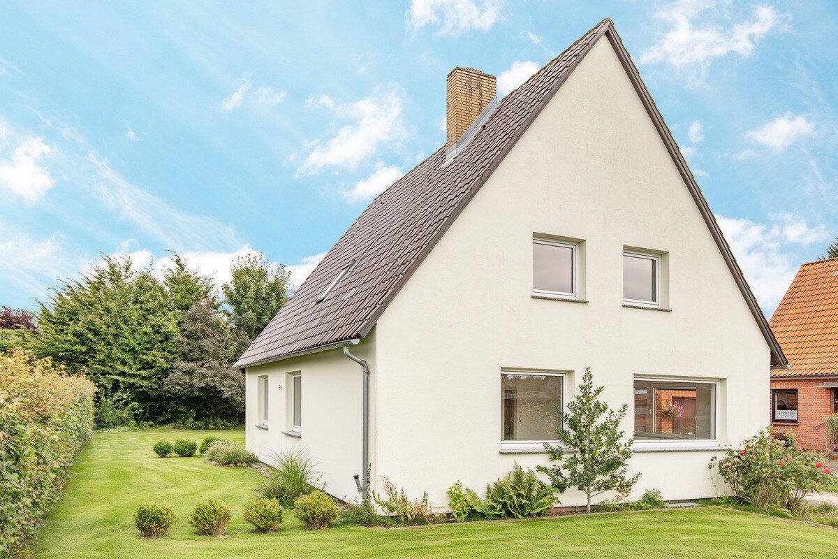 Immobilienangebot - Süderbrarup - Alle - Im Herzen der Region: Einfamilienhaus mit Einliegerwohnung sucht neue Eigentümer!