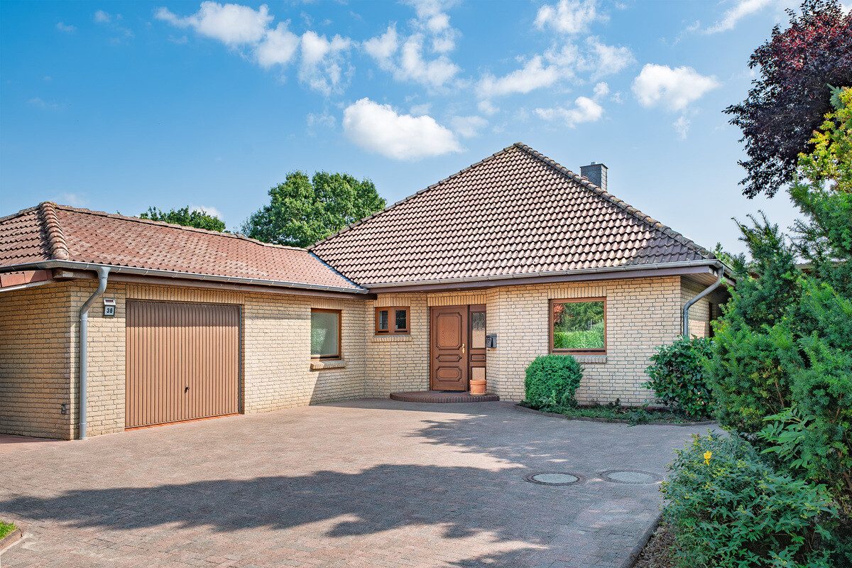 Immobilienangebot - Tarp - Alle - Wohnen auf einer Ebene – Bungalow in ruhiger Lage und großem Garten