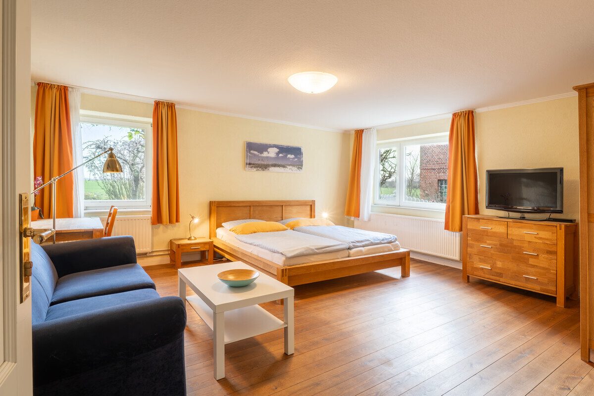 Immobilienangebot - Gelting - Alle - Drei Häuser – vielseitig nutzbar, in idyllischer Lage nahe der Ostsee!