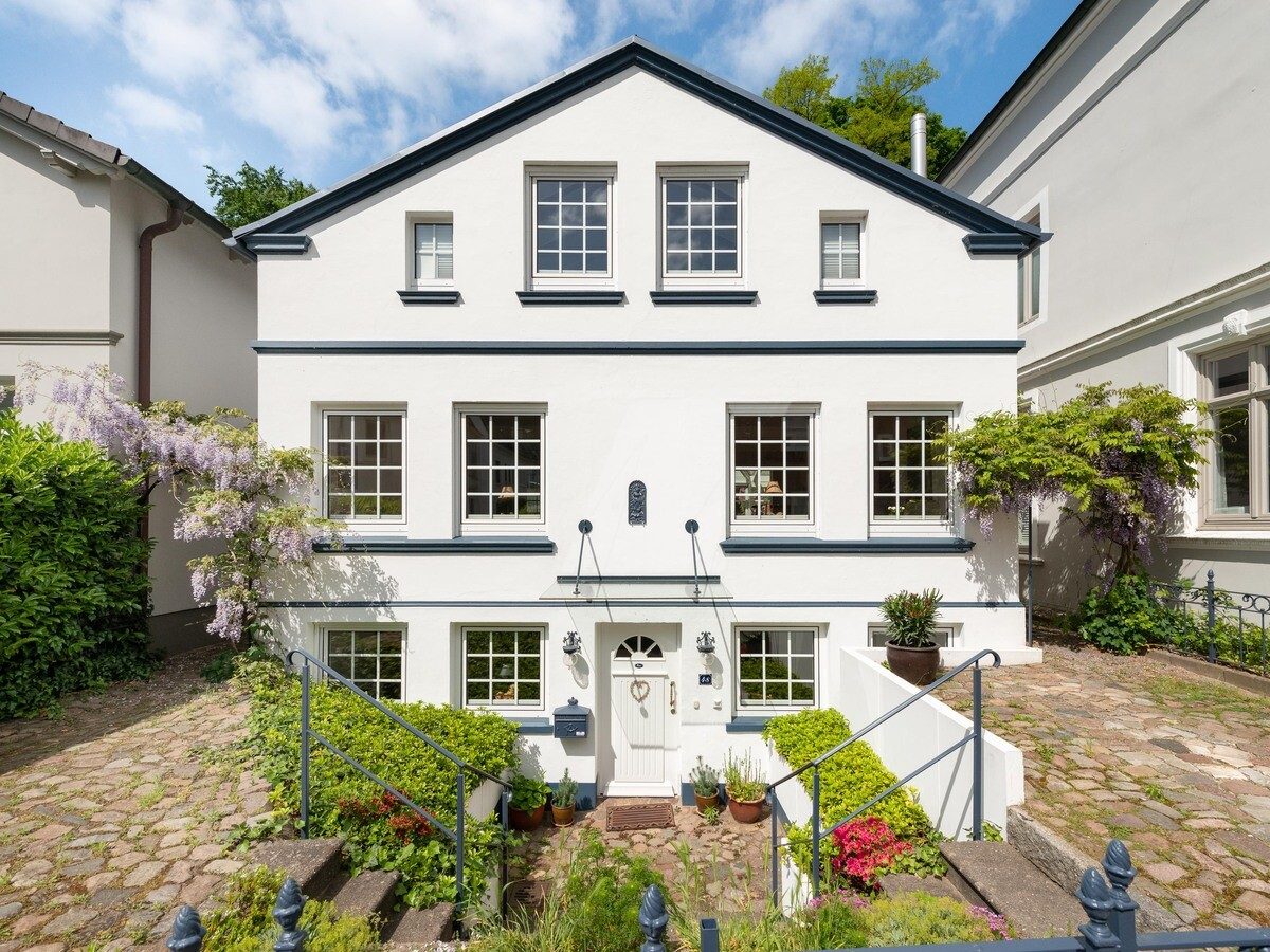 Immobilienangebot - Hamburg - Alle - Harmonie am Elbhang: Kapitänshaus in Blankenese