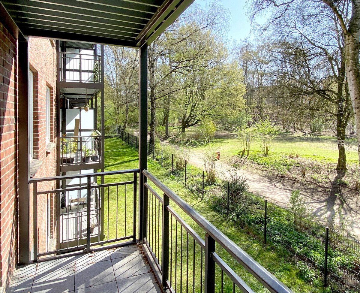 Immobilienangebot - Hamburg - Alle - Zentral und doch ruhig – sanierte Wohnung mit Grünblick