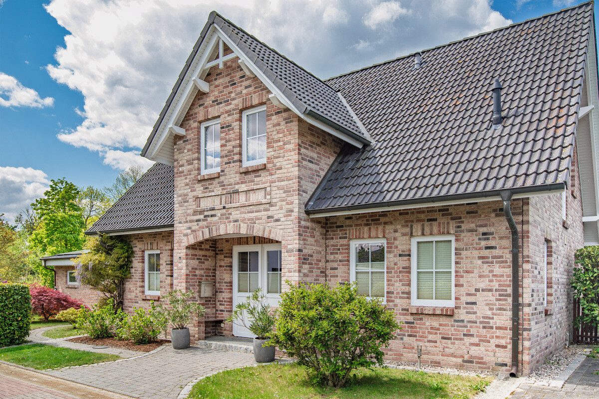 Immobilienangebot - Hetlingen - Alle - Gepflegtes Kapitänshaus nahe an Elbe und Hamburg