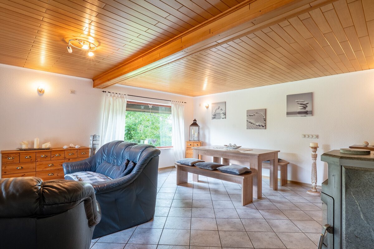 Immobilienangebot - Groß Rheide - Alle - Großzügiges Einfamilienhaus in idyllischer Feldrandlage