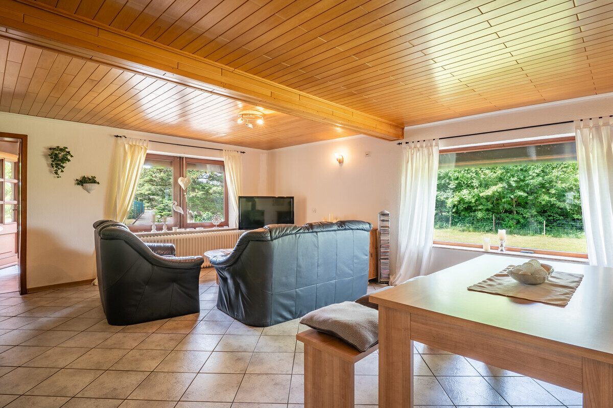 Immobilienangebot - Groß Rheide - Alle - Großzügiges Einfamilienhaus in idyllischer Feldrandlage