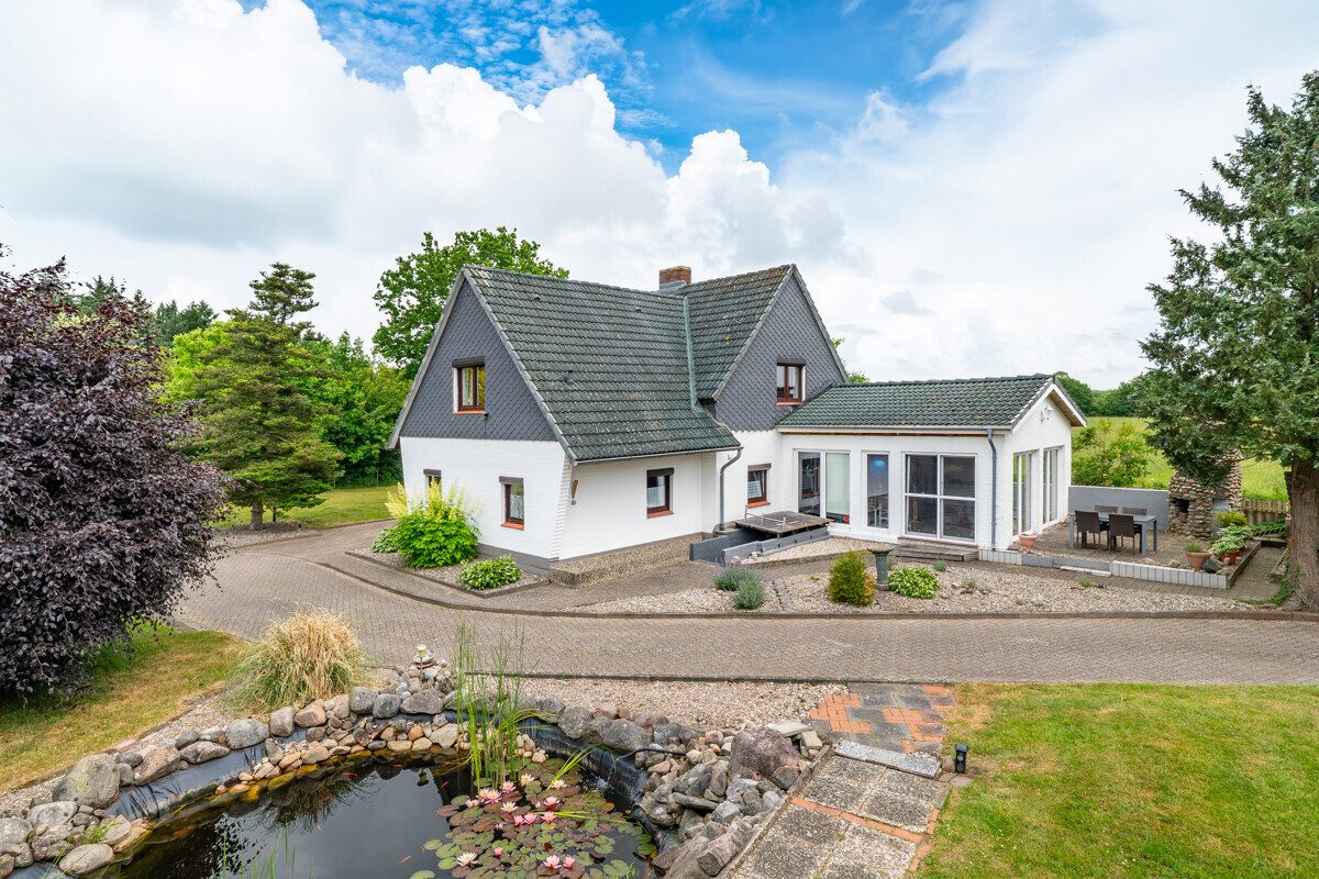 Immobilienangebot - Groß Rheide - Alle - Großzügiges Einfamilienhaus in idyllischer Feldrandlage