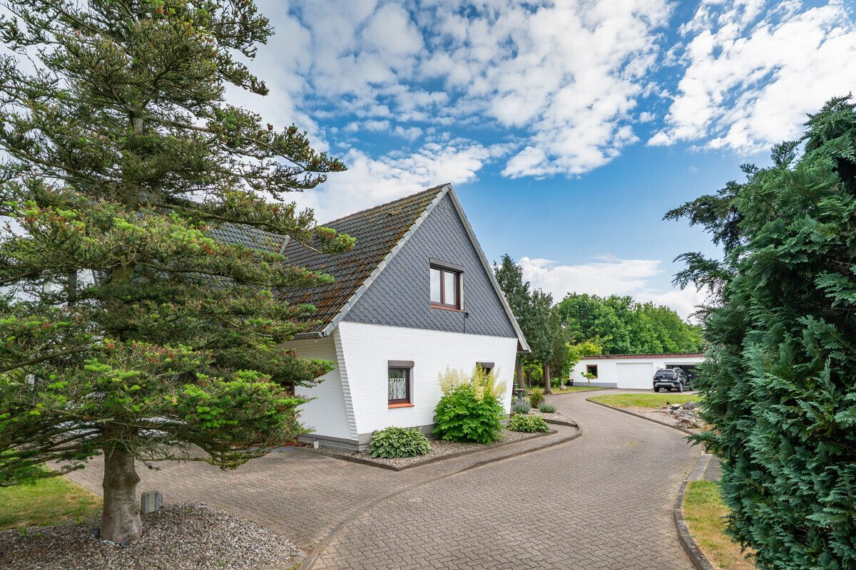 Immobilienangebot - Groß Rheide - Alle - Großzügiges Einfamilienhaus in idyllischer Feldrandlage