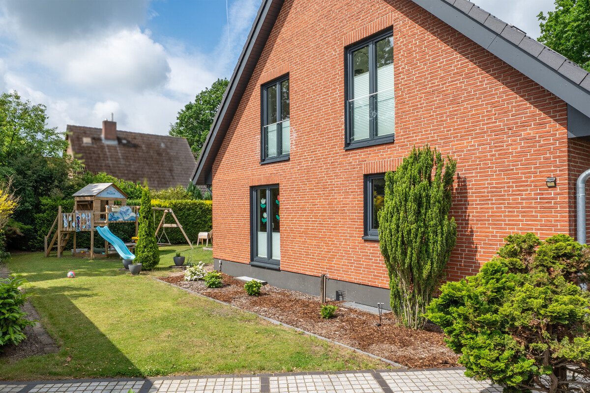 Immobilienangebot - Hohn - Alle - Modernes Familienglück auf großzügigem Naturgrundstück
