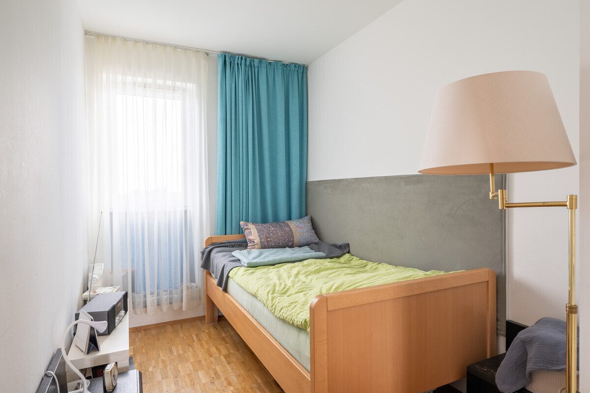 Immobilienangebot - Schönberg - Alle - Penthouse-Juwel mit Dachterrasse und Wallbox in Bestlage!