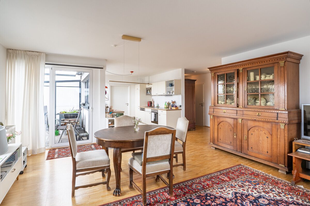 Immobilienangebot - Schönberg - Alle - Penthouse-Juwel mit Dachterrasse und Wallbox in Bestlage!