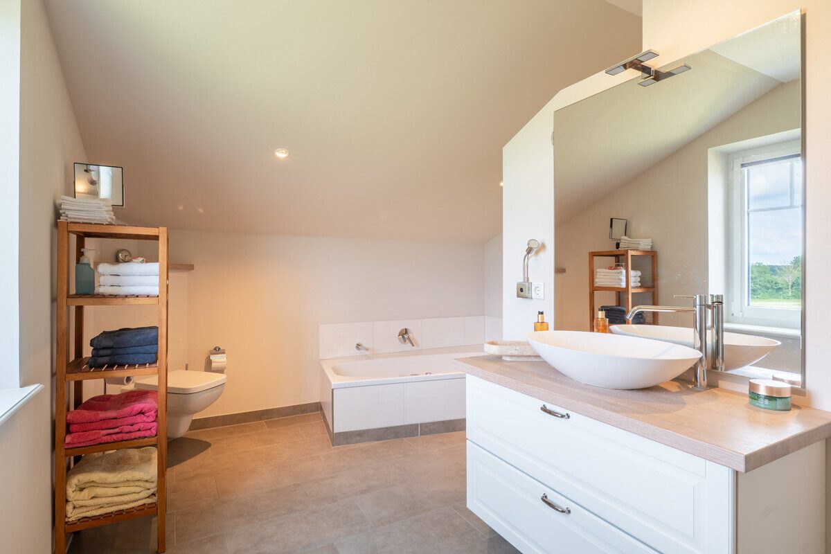 Immobilienangebot - Gelting - Alle - Neuwertige und energieeffiziente DHH fußläufig zur Ostsee