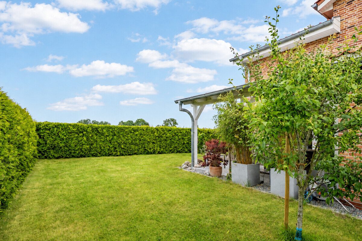 Immobilienangebot - Gelting - Alle - Neuwertige und energieeffiziente DHH fußläufig zur Ostsee