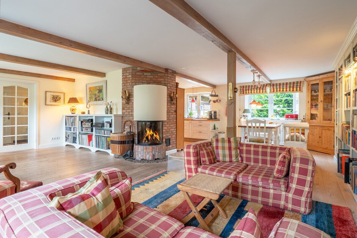 Immobilienangebot - Niebüll - Alle - Wohnen unter Reet - zeitlose Eleganz mit nordischem Charme