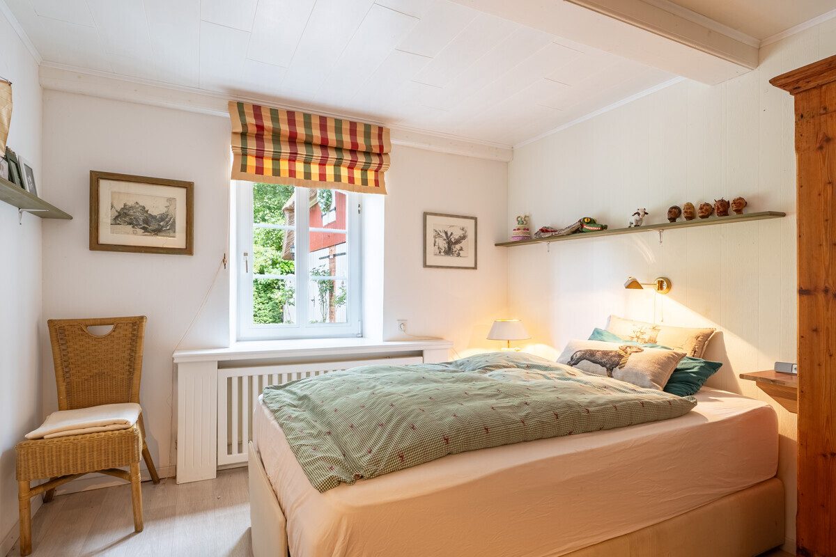 Immobilienangebot - Niebüll - Alle - Wohnen unter Reet - zeitlose Eleganz mit nordischem Charme