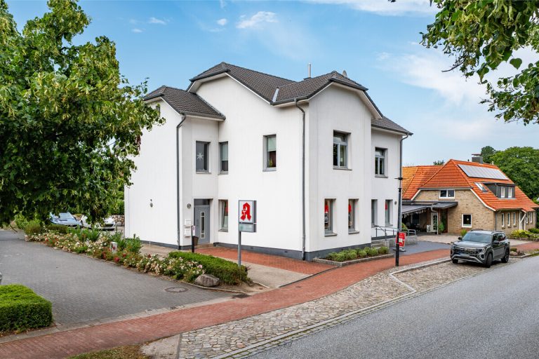 Immobilienangebot - Fleckeby - Alle - Saniertes Wohn- und Geschäftshaus in Fleckeby