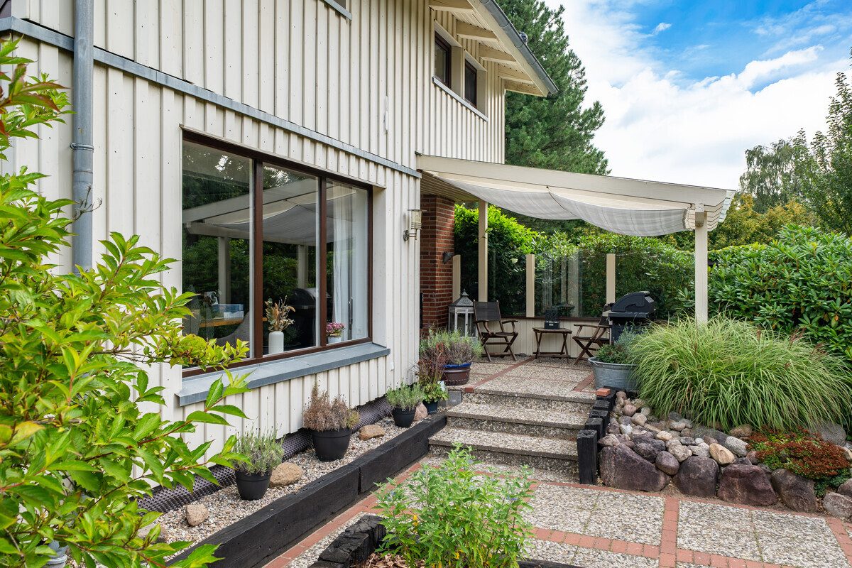 Immobilienangebot - Bollingstedt - Alle - Naturnah wohnen: Modernisiertes Zuhause auf großem Grundstück