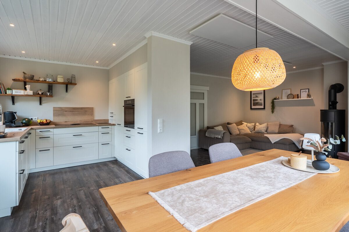 Immobilienangebot - Bollingstedt - Alle - Naturnah wohnen: Modernisiertes Zuhause auf großem Grundstück