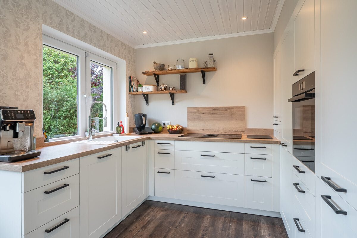 Immobilienangebot - Bollingstedt - Alle - Naturnah wohnen: Modernisiertes Zuhause auf großem Grundstück