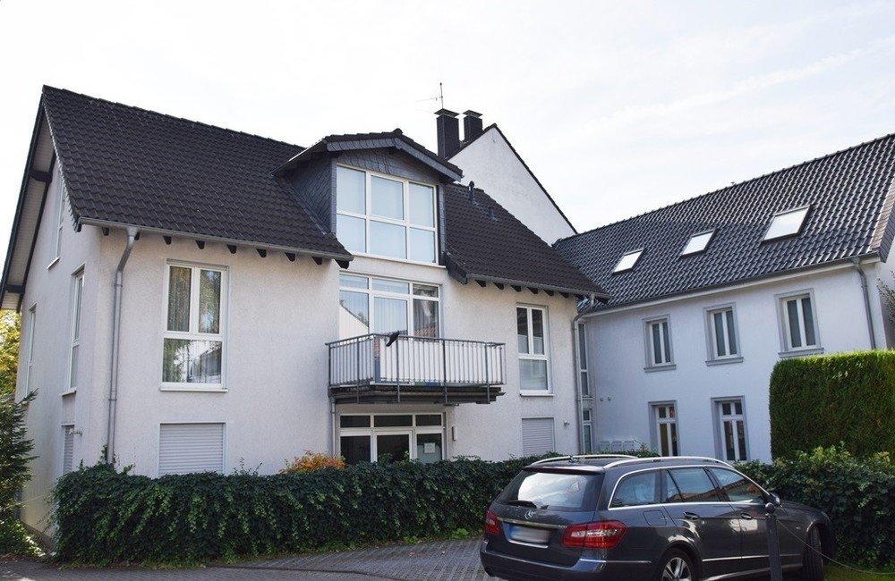 Böcker Wohnimmobilien - Immobilienangebot - Ratingen - Haus - Wohnhaus direkt in Ratingen-Mitte "Lintorfer Straße", Baujahr 1999!