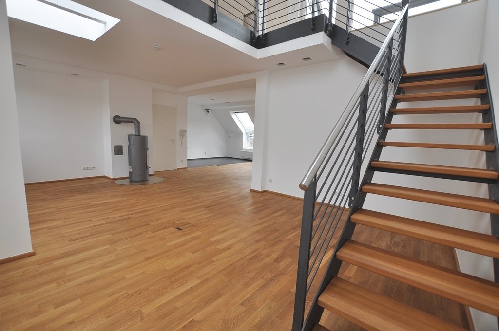 Böcker Wohnimmobilien - Immobilienangebot - Düsseldorf - Wohnung - Exklusives Loft in bester Lage von Düsseldorf-Golzheim