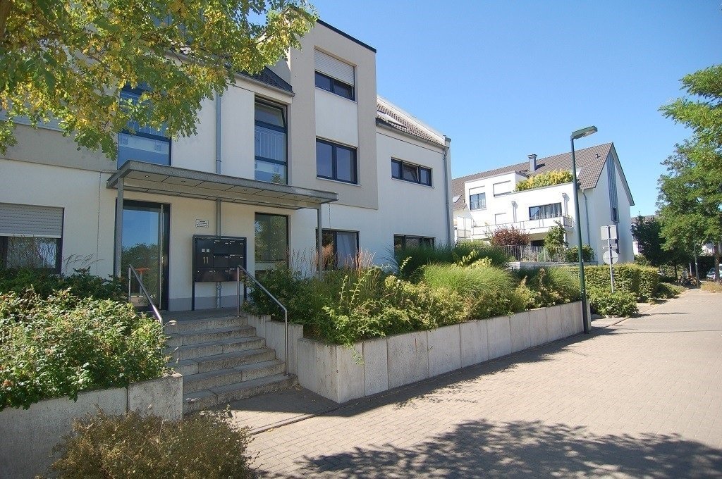 Böcker Wohnimmobilien - Immobilienangebot - Düsseldorf / Wittlaer - Wohnung - Hochwertige 3-Zi.Wohnung mit schönem Balkon in Wittlaer.