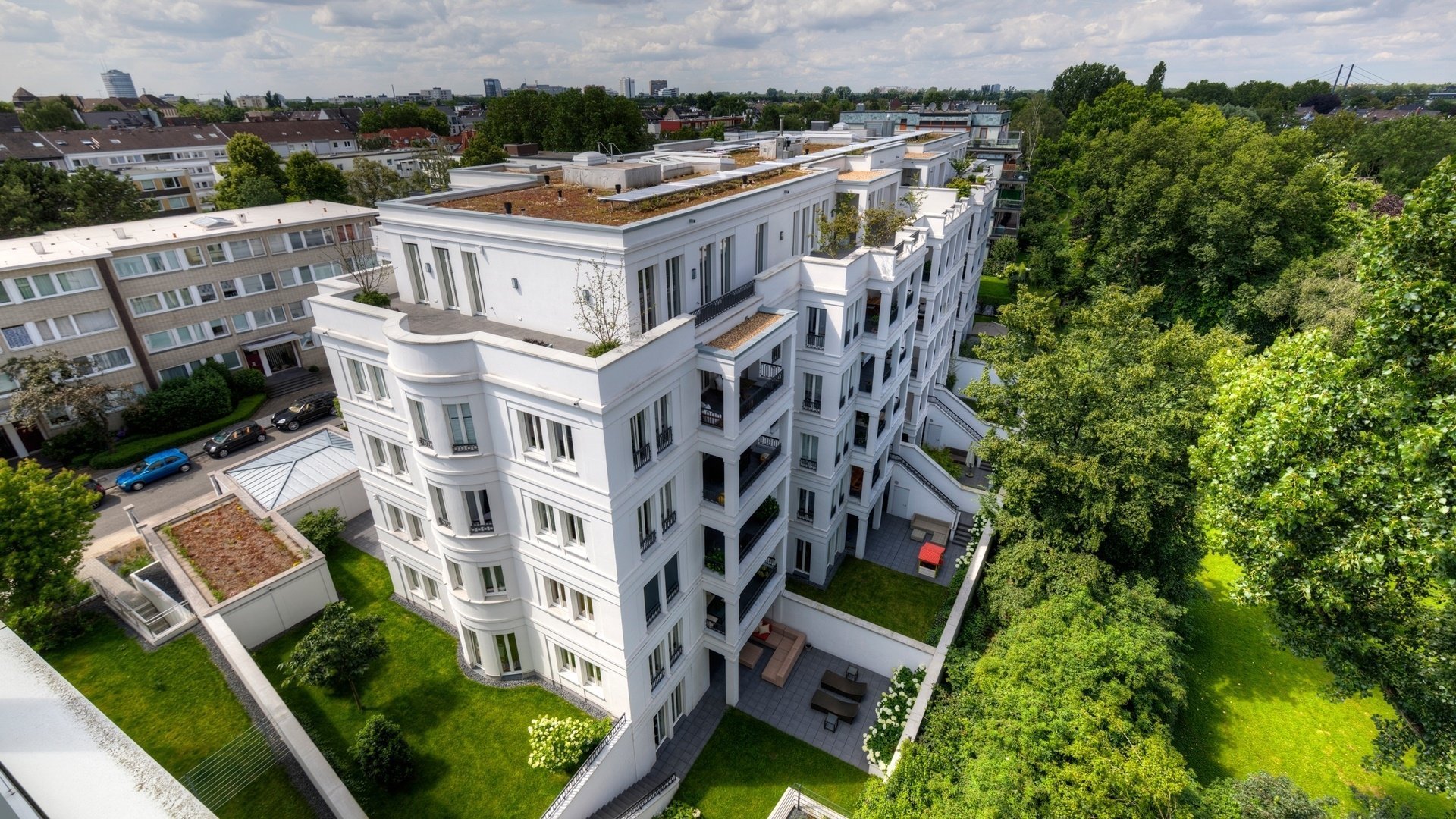 Aussenansicht Parkseite Böcker Wohnimmobilien - Immobilienangebot - Düsseldorf / Oberkassel - Alle - Penthouse am Feldmühlepark