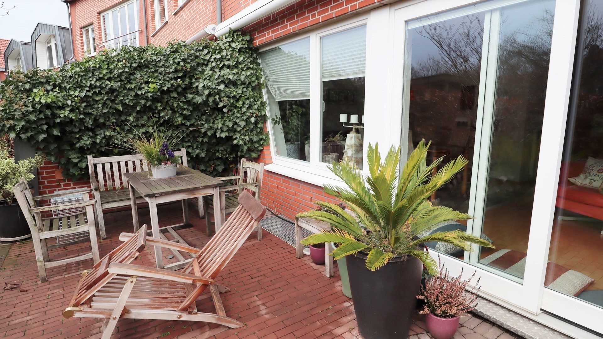 Terrasse Böcker Wohnimmobilien - Immobilienangebot - Duisburg / Großenbaum - Alle - Helles Einfamilienhaus in bevorzugter Lage des Duisburger Südens