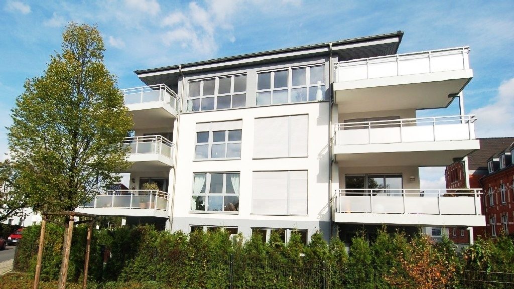 Böcker Wohnimmobilien - Immobilienangebot - Düsseldorf - Alle - Lichtdurchflutete 2-Zimmer-Wohnung mit Balkon in Düsseldorf-Einbrungen