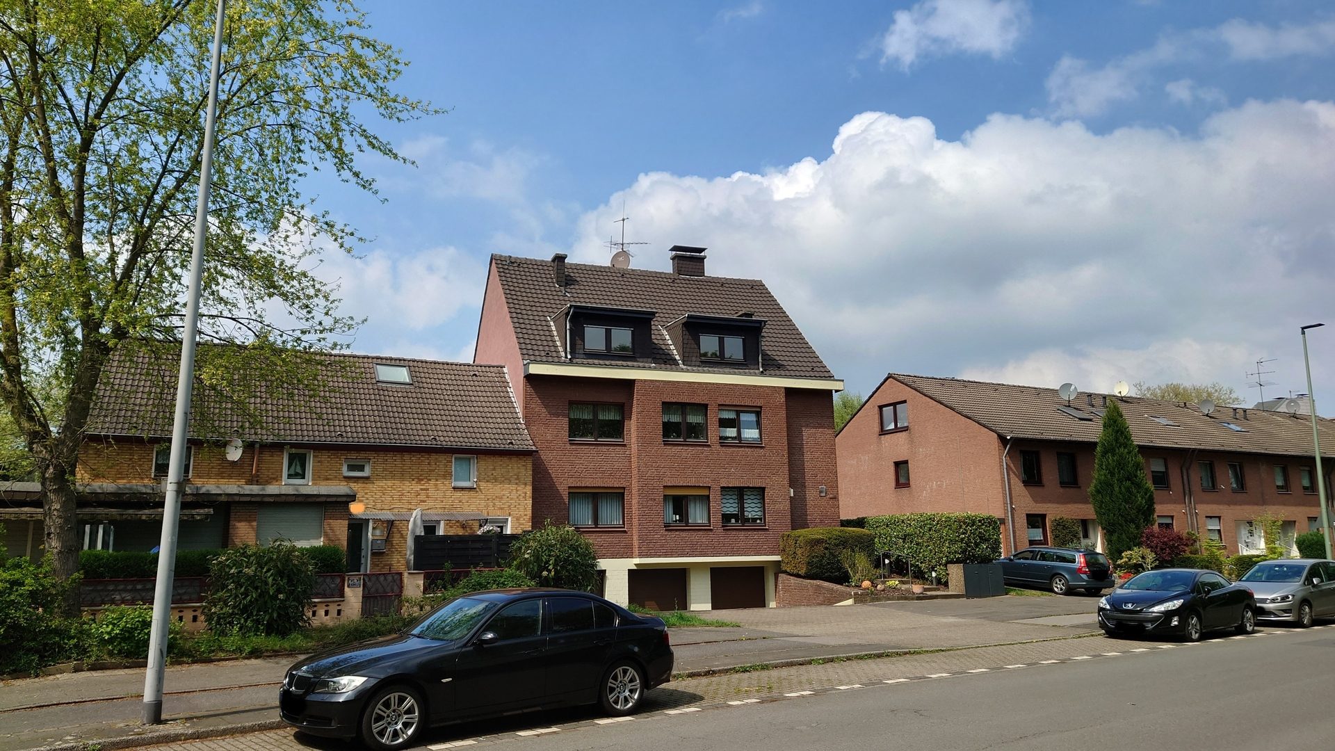 Böcker Wohnimmobilien - Immobilienangebot - Duisburg / Wanheim-Angerhausen - Alle - Solide Kapitalanlage