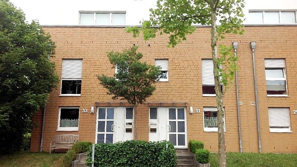 Böcker Wohnimmobilien - Immobilienangebot - Düsseldorf - Alle - Familienfreundliches Reiheneckhaus mit Dachterrasse in Einbrungen