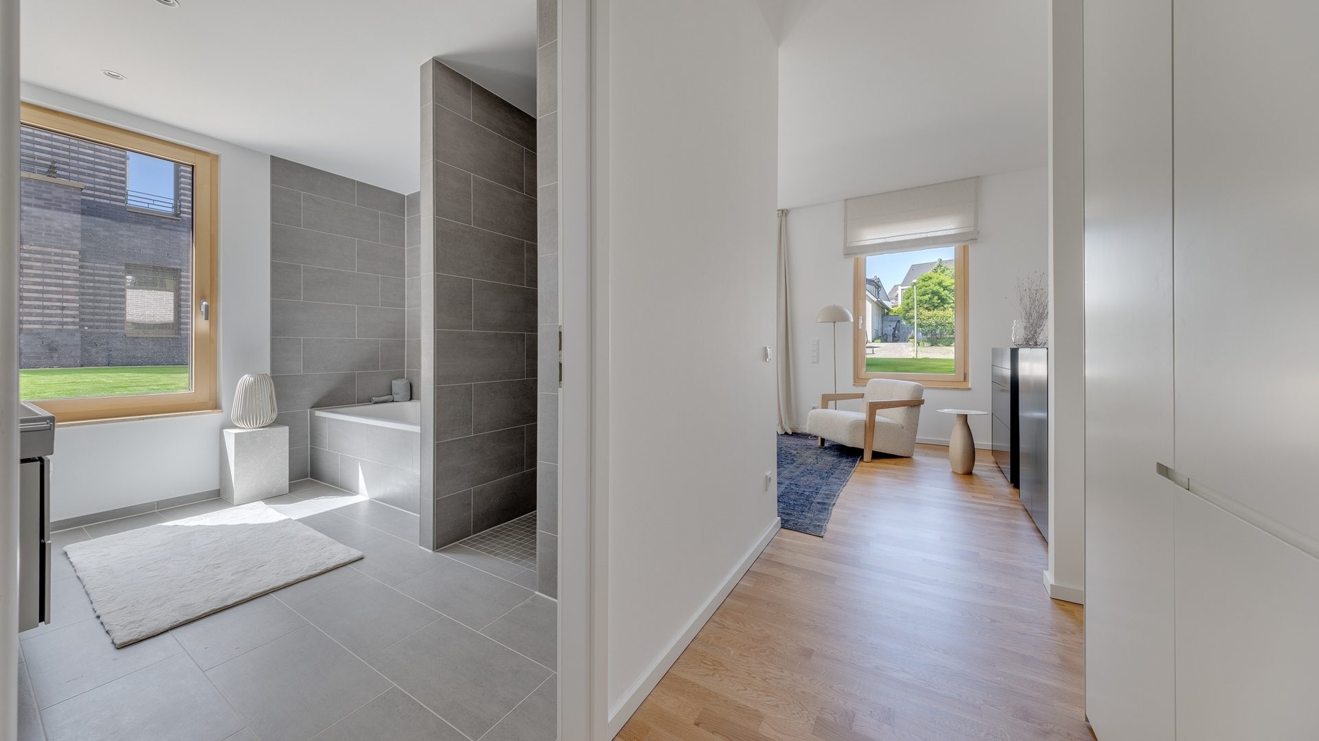 Böcker Wohnimmobilien - Immobilienangebot - Essen / Bredeney - Alle - Barrierefreier Luxus mit 3 Balkonen und verschiedenen Sichtachsen