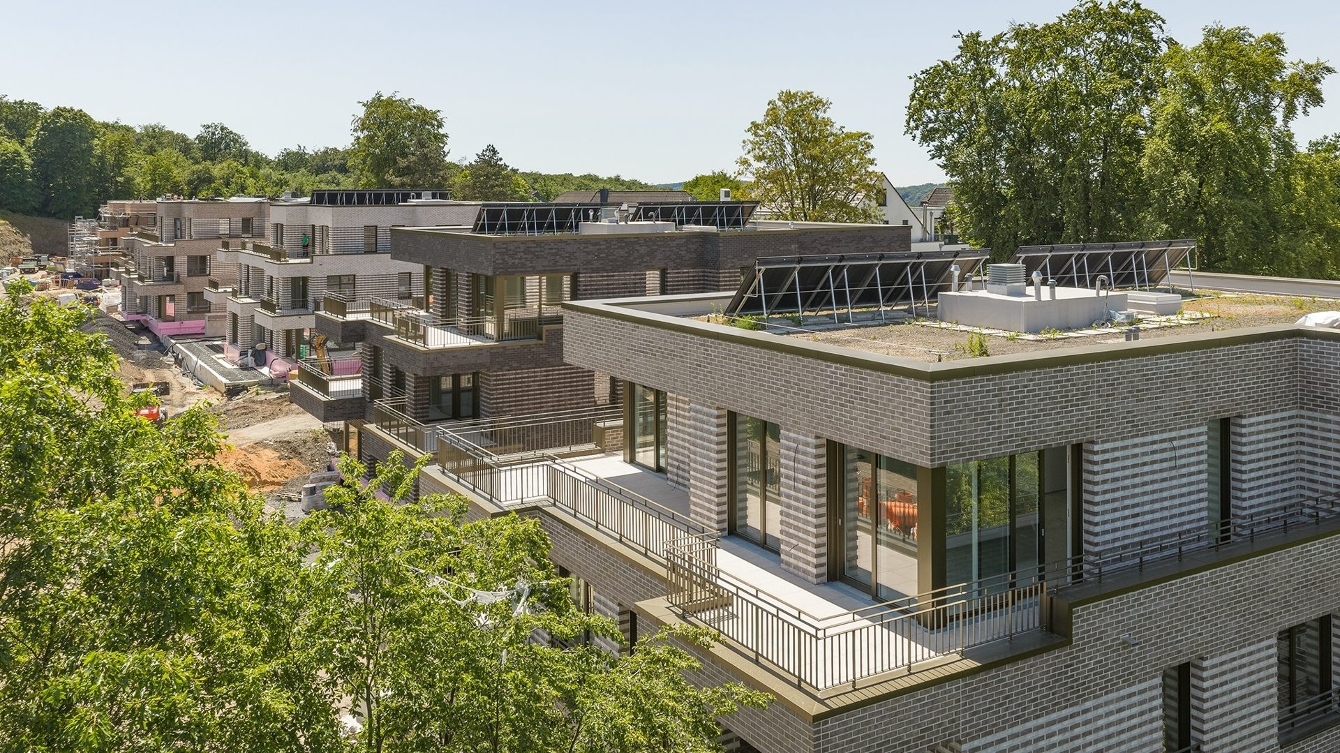 Böcker Wohnimmobilien - Immobilienangebot - Essen / Bredeney - Alle - Barrierefreier Luxus mit 3 Balkonen und verschiedenen Sichtachsen
