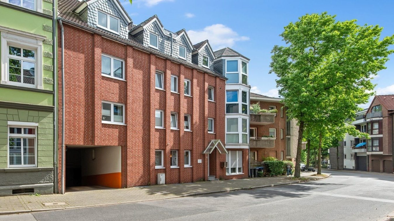Böcker Wohnimmobilien - Immobilienangebot - Ratingen-Mitte - Alle - Sehr zentrale 2-Zimmer-Wohnung mit Sonnenbalkon in Ratingen-Mitte