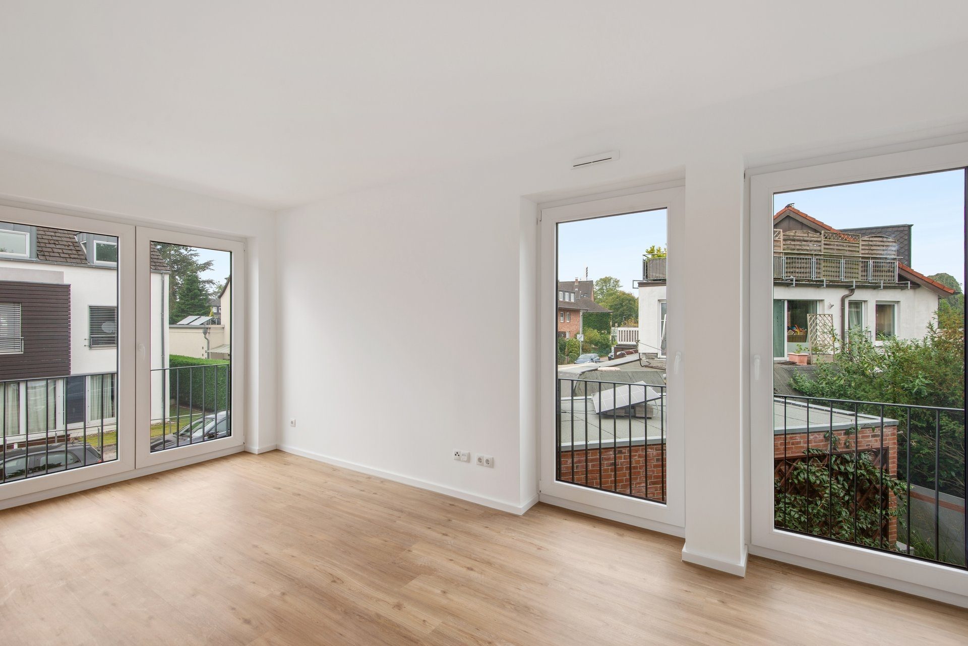 Böcker Wohnimmobilien - Immobilienangebot - Düsseldorf / Angermund - Alle - Sofort bezugsfertige, hochwertig ausgestattete Neubau Doppelhaushälfte