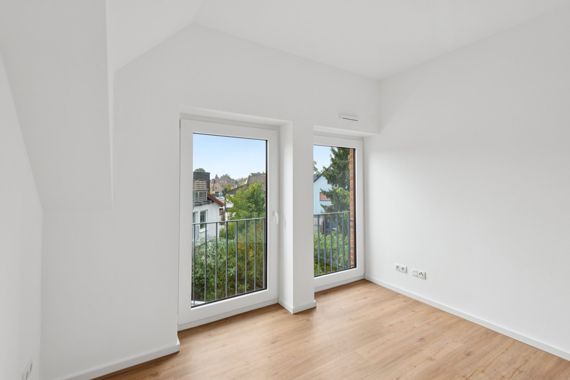 Böcker Wohnimmobilien - Immobilienangebot - Düsseldorf / Angermund - Alle - Sofort bezugsfertige, hochwertig ausgestattete Neubau Doppelhaushälfte