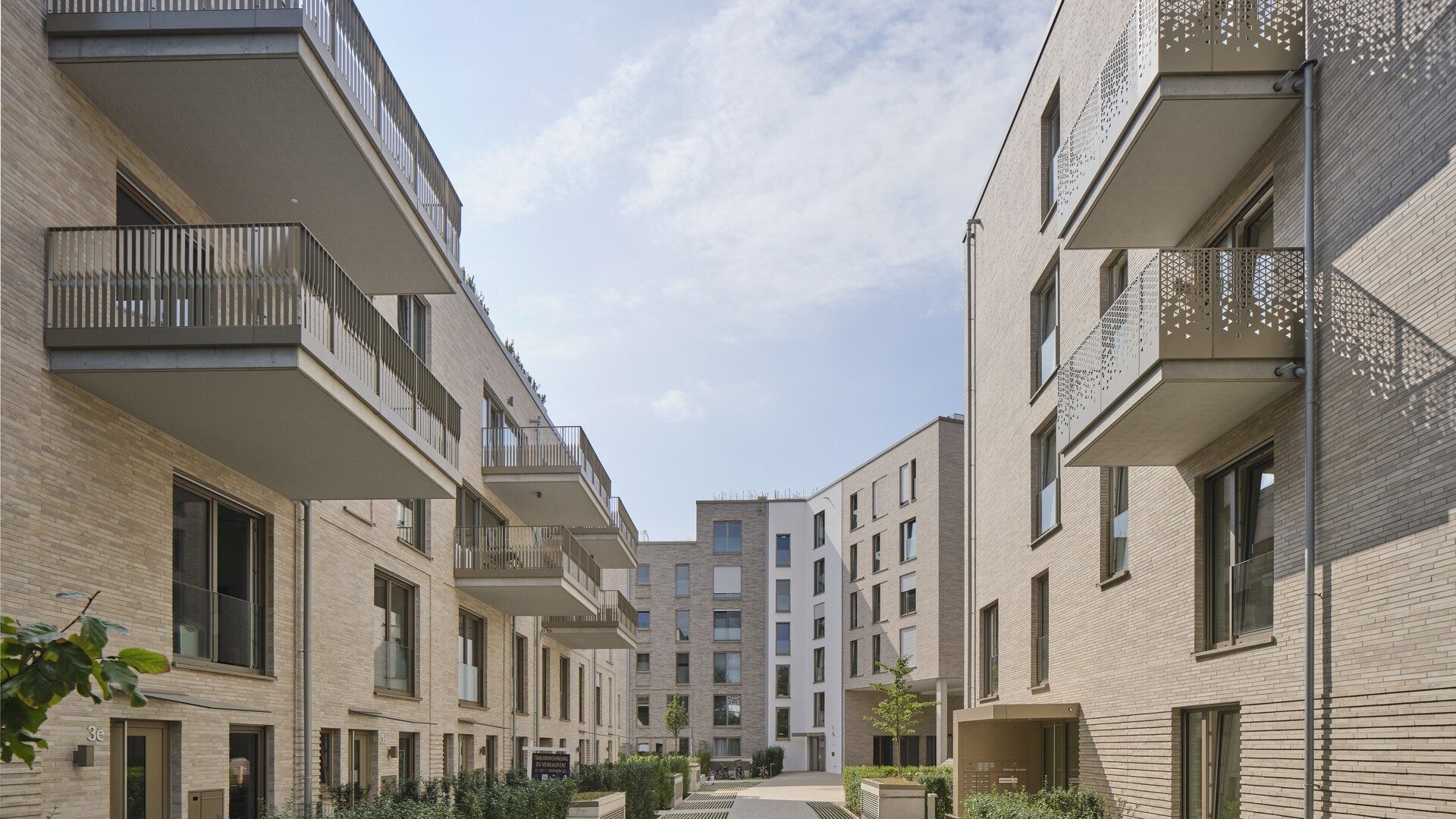 Böcker Wohnimmobilien - Immobilienangebot - Düsseldorf / Oberkassel - Alle - Eine ganz besondere Adresse - 3 Zimmer Etagenwohnung - Hochwertig und modern