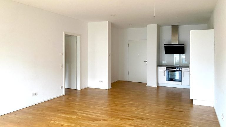 Böcker Wohnimmobilien - Immobilienangebot - Neuss - Alle - Wunderschöne 2-Zimmer-Wohnung mit Einbauküche in zentraler Lage