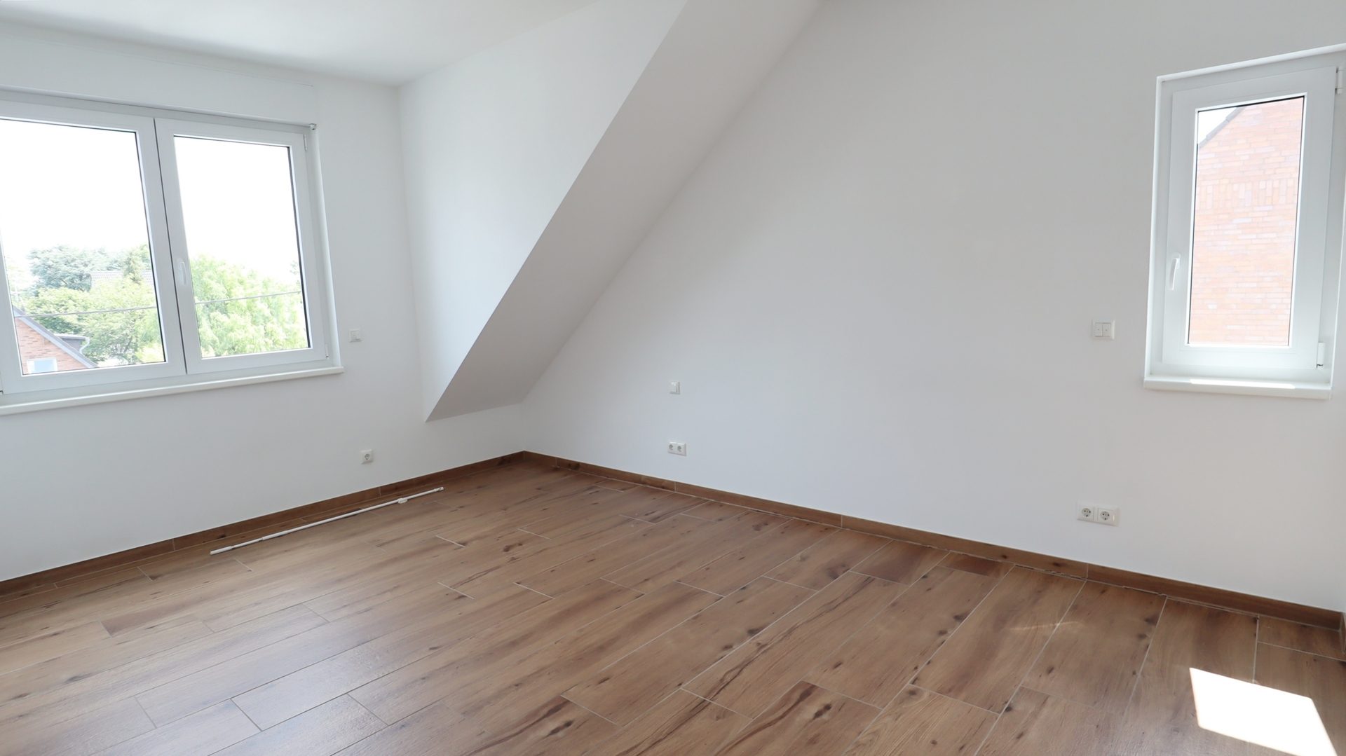 Böcker Wohnimmobilien - Immobilienangebot - Düsseldorf / Kalkum - Alle - Neuwertige 3-Zimmerwohnung mit herrlichem Ausblick in ruhiger Lage