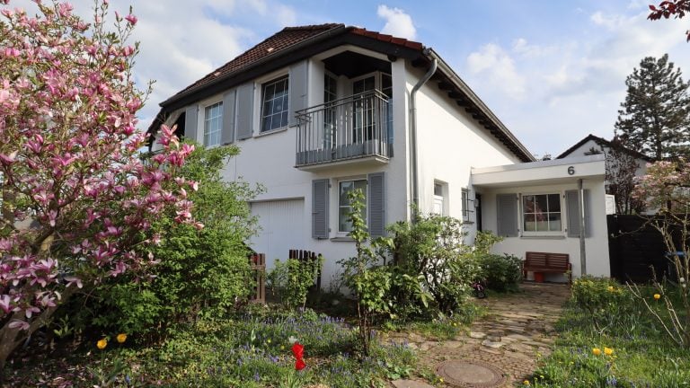 Böcker Wohnimmobilien - Immobilienangebot - Düsseldorf / Kalkum - Alle - Doppelhaushälfte in ruhiger Lage von Kalkum