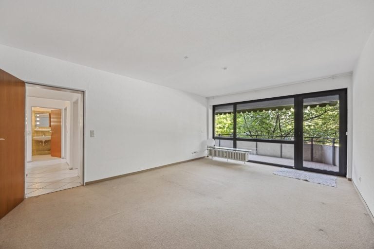 Böcker Wohnimmobilien - Immobilienangebot - Düsseldorf / Urdenbach - Alle - Zwei-Zimmerwohnung mit riesigem Balkon