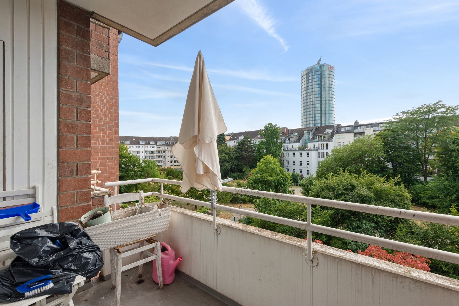 Böcker Wohnimmobilien - Immobilienangebot - Düsseldorf / Pempelfort - Alle - Stadtwohnung mit Parkblick