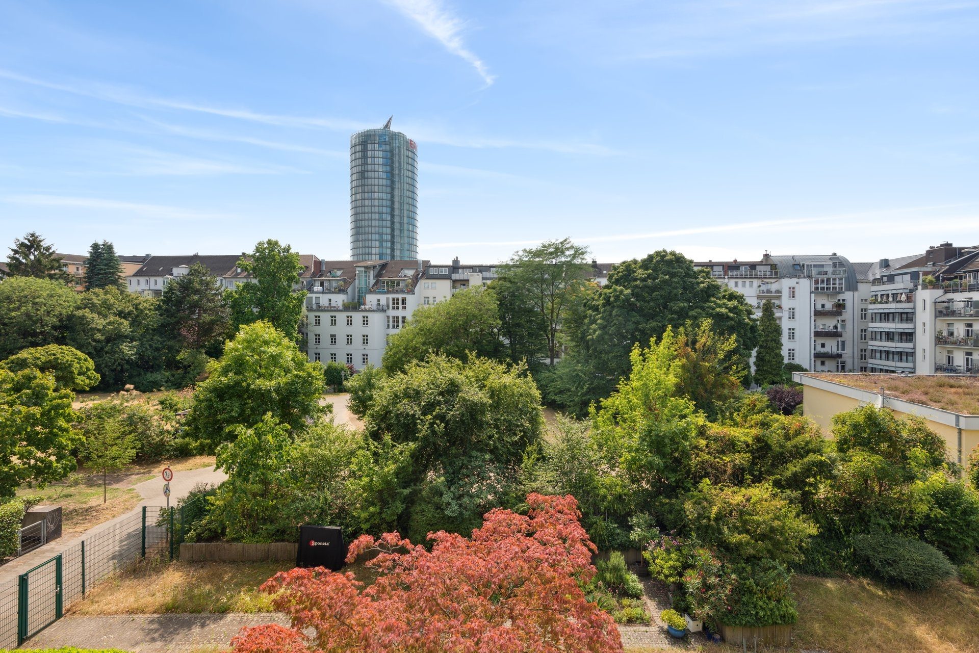 Böcker Wohnimmobilien - Immobilienangebot - Düsseldorf / Pempelfort - Alle - Stadtwohnung mit Parkblick