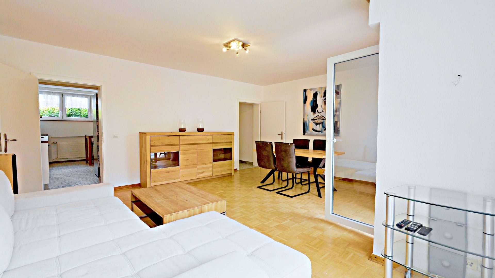 Böcker Wohnimmobilien - Immobilienangebot - Düsseldorf / Lörick - Alle - Möbliertes Reihenmittelhaus in schöner Lage - besonders familienfreundlich